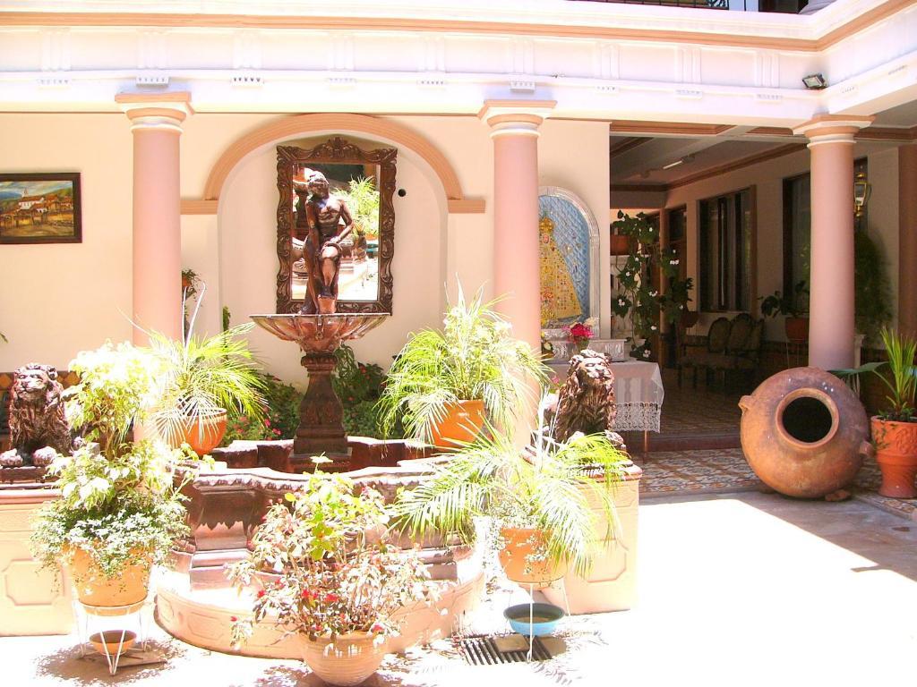 Hotel Independencia Сукре Экстерьер фото